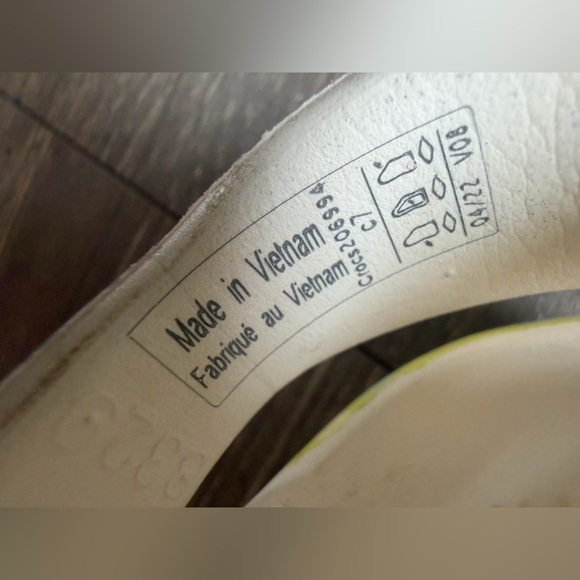 Crocs Kids Rainbow Pink Blue & Yellow Tie Dye Slip On Shoes. Size C 7. - Picture 8 of 9